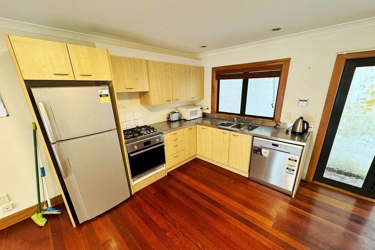 Photo of property in 33b Nairn Street, Mount Cook, Wellington, 6011