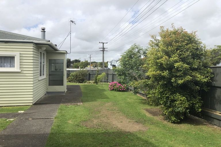 Photo of property in 1 Trafalgar Street, Levin, 5510