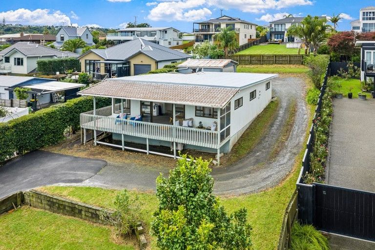Photo of property in 19 Tindalls Bay Road, Tindalls Beach, Whangaparaoa, 0930