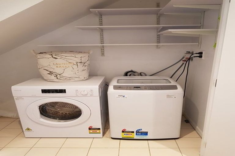 Photo of property in 24/8 Carolina Place, Albany, Auckland, 0632