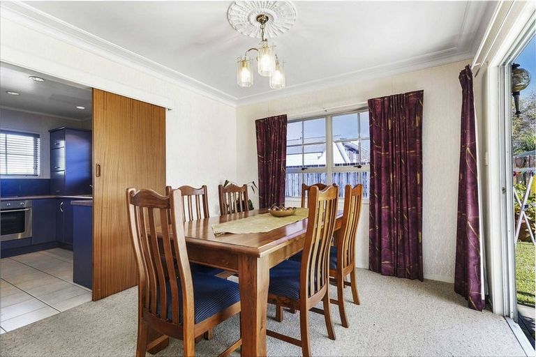 Photo of property in 224 Sandwich Road, St Andrews, Hamilton, 3200