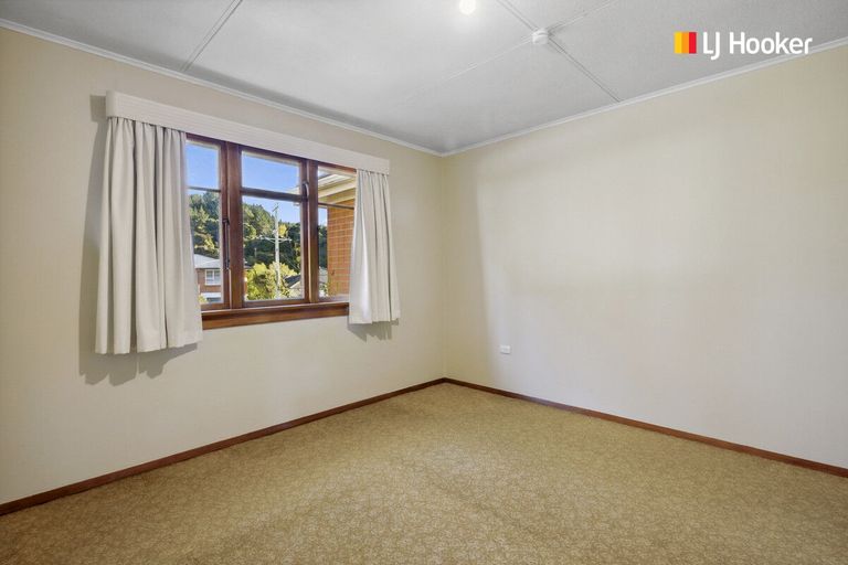 Photo of property in 124 Martin Road, Fairfield, Dunedin, 9018