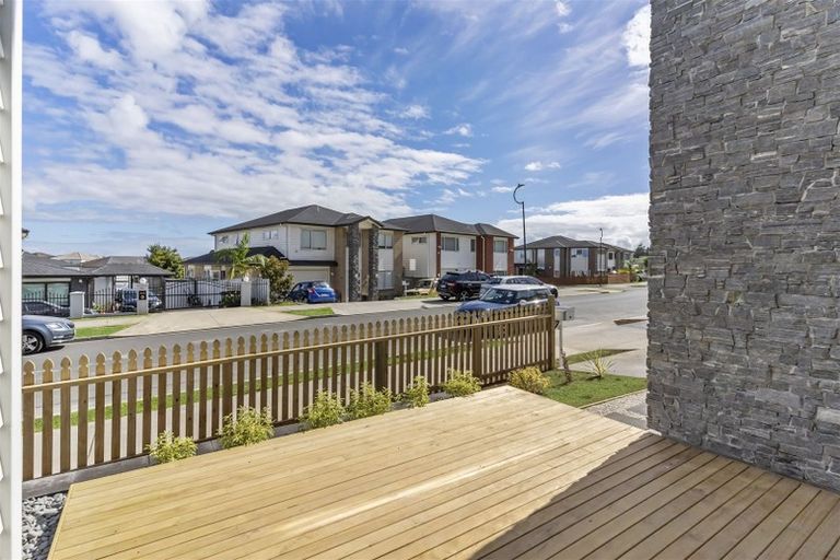 Photo of property in 44 Drumbuoy Drive, Flat Bush, Auckland, 2019