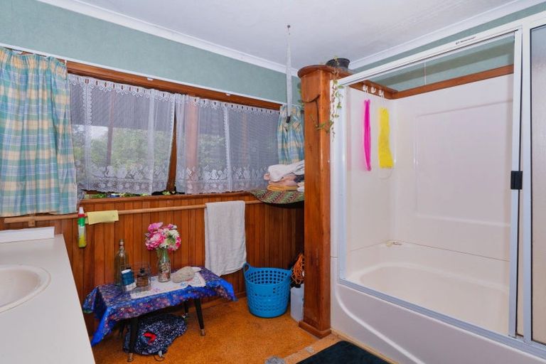 Photo of property in 281 Rangiuru Road, Otaki, 5512