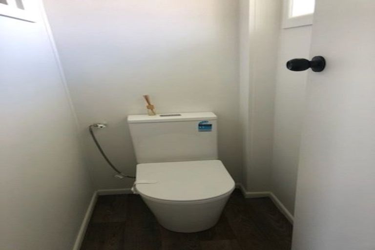 Photo of property in 2/7 Chapel Street, Papakura, 2110