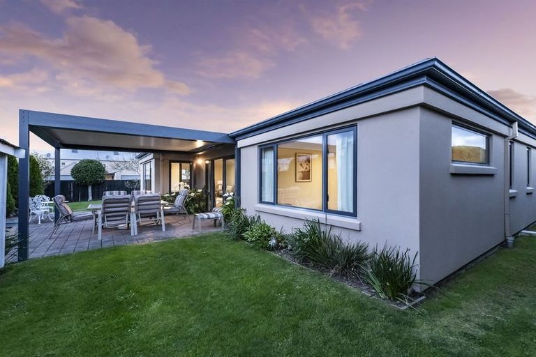 Photo of property in 35 Beechwood Drive, Northwood, Christchurch, 8051