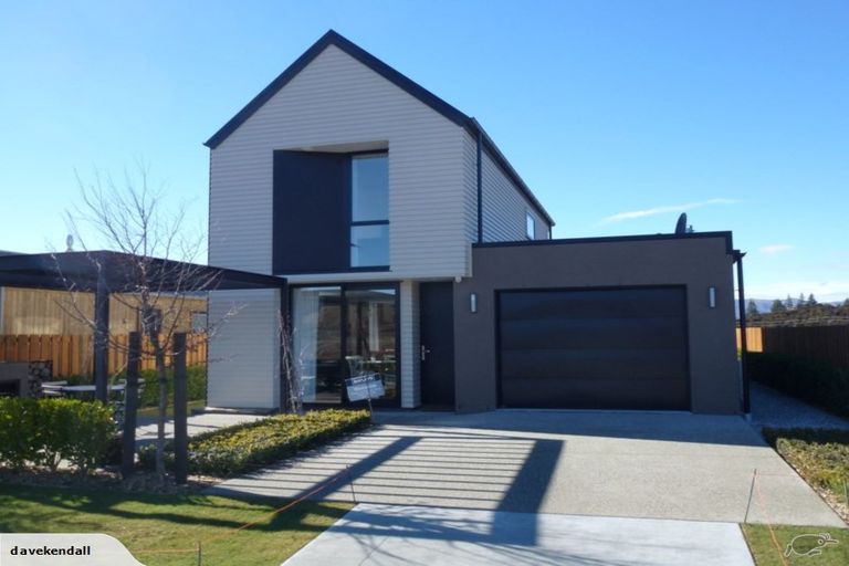 Photo of property in 52 Mount Linton Avenue, Wanaka, 9305