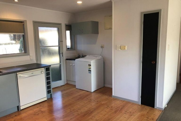 Photo of property in 2/8 Putney Place, Ranui, Auckland, 0612