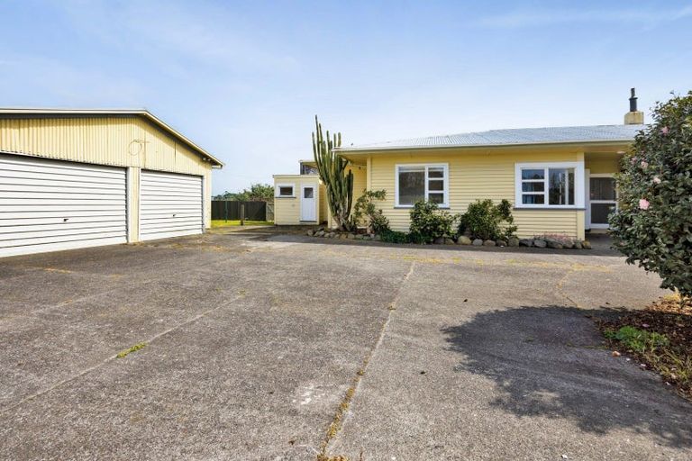 Photo of property in 546 Ararata Road, Hawera, 4674