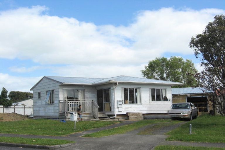 Photo of property in 16 Burundi Avenue, Clendon Park, Auckland, 2103