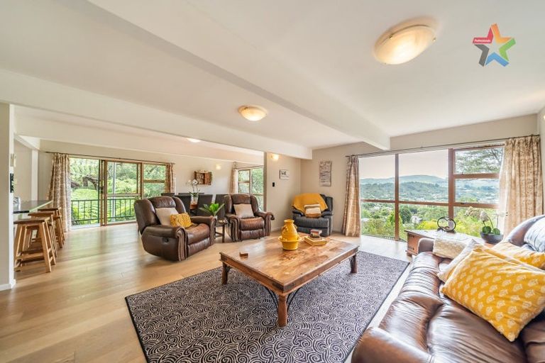 Photo of property in 128a Manuka Street, Stokes Valley, Lower Hutt, 5019