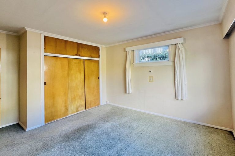 Photo of property in 50 Randwick Road, Northland, Wellington, 6012