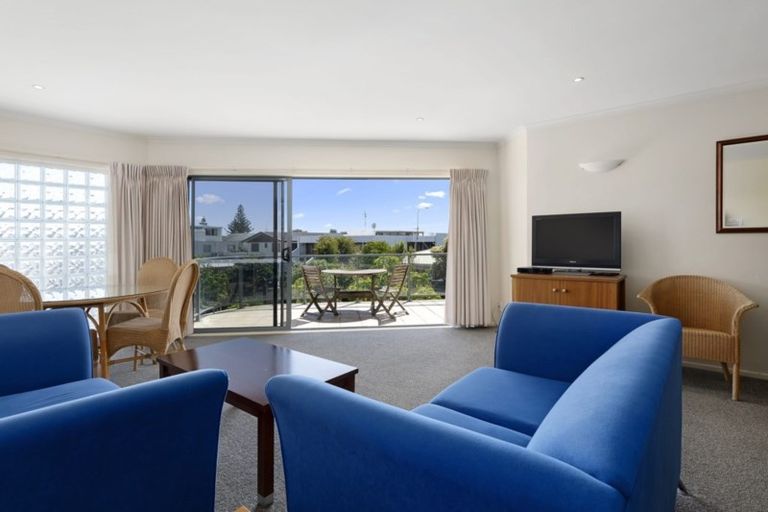 Photo of property in 302/178 Marine Parade, Mount Maunganui, 3116