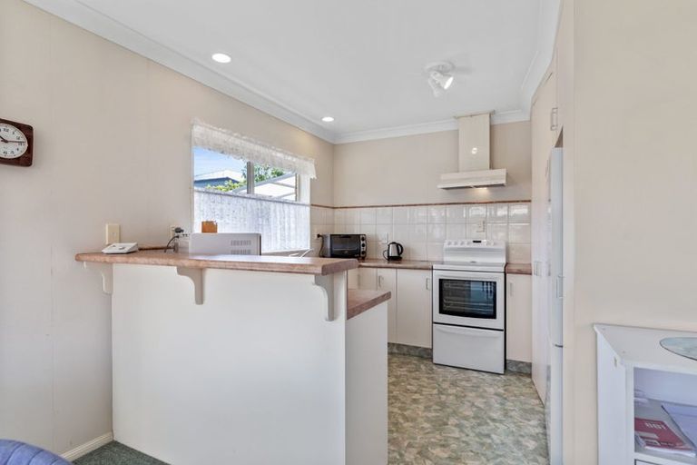 Photo of property in 17 Sandhurst Drive, Papamoa Beach, Papamoa, 3118