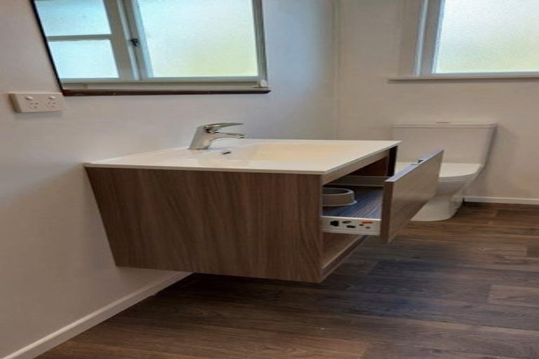 Photo of property in 11 Oak Street, Ebdentown, Upper Hutt, 5018