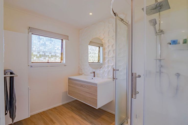 Photo of property in 2/21 Rapallo Place, Farm Cove, Auckland, 2012