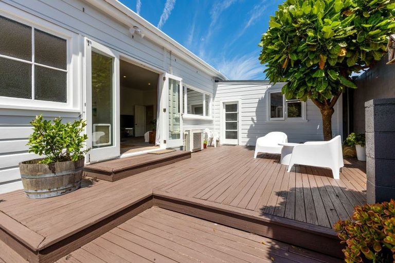 Photo of property in 19 Beach Street, Fitzroy, New Plymouth, 4312