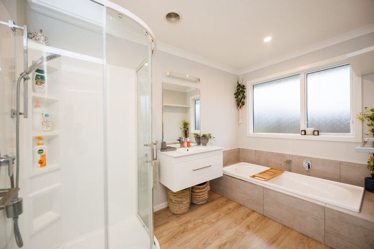 Photo of property in 9 Pearl Grove, Ashhurst, 4810