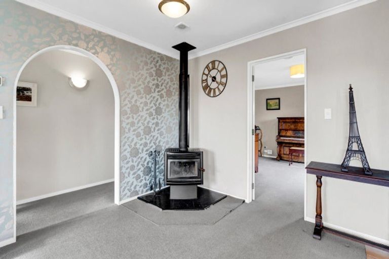 Photo of property in 12 Hunter Street, Normanby, Hawera, 4614