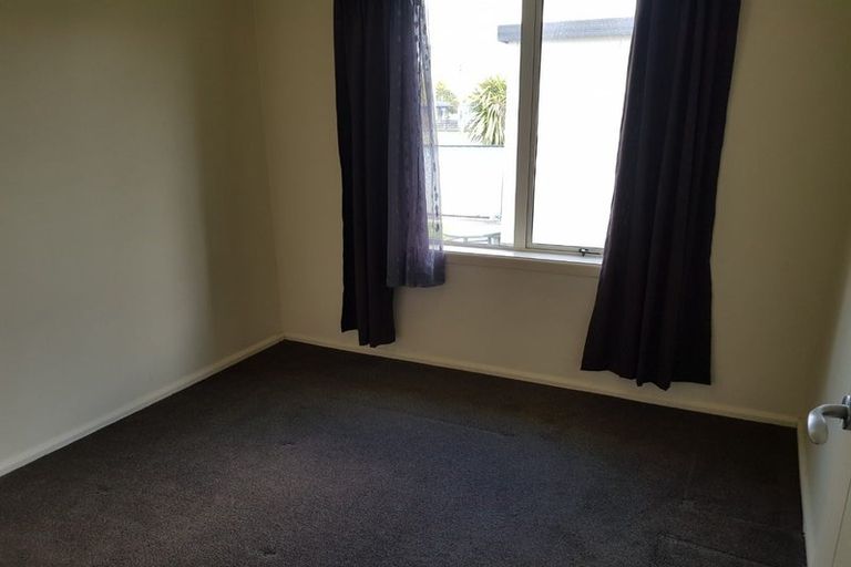 Photo of property in 9 Pembroke Street, Avondale, Christchurch, 8061