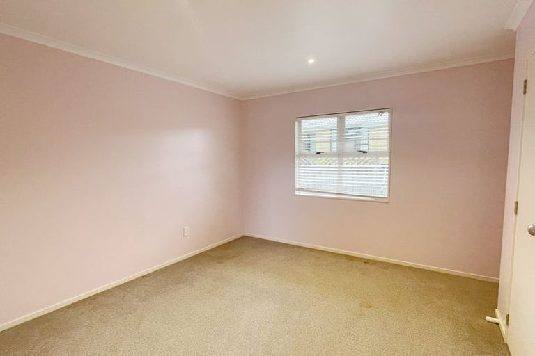 Photo of property in 100 Dixon Road, Glenview, Hamilton, 3206