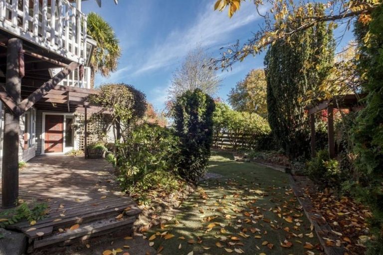 Photo of property in 2 Fox's Terrace, Arrowtown, 9302