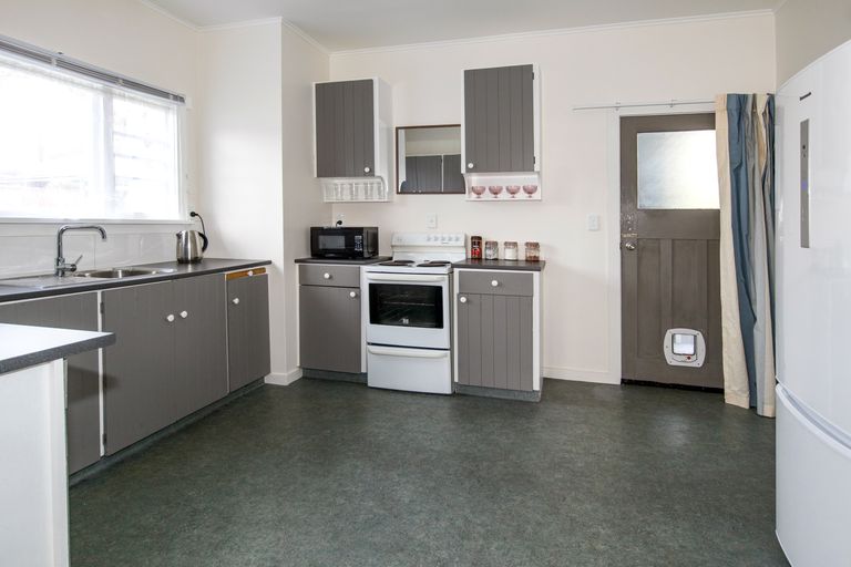 Photo of property in 1 Ashbury Avenue, Waimataitai, Timaru, 7910