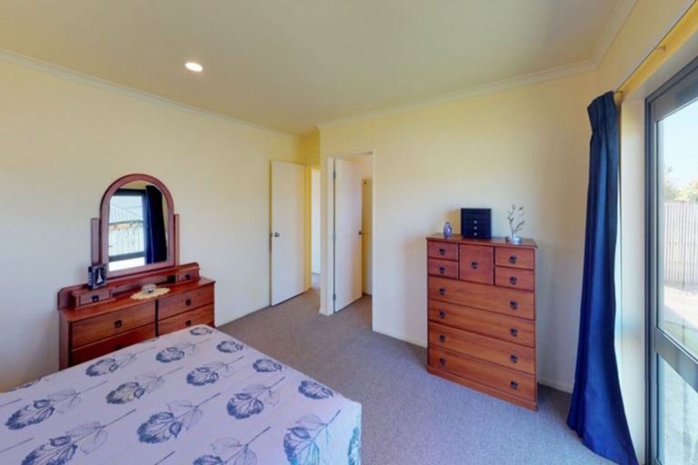 Photo of property in 1 Almond Grove, Feilding, 4702