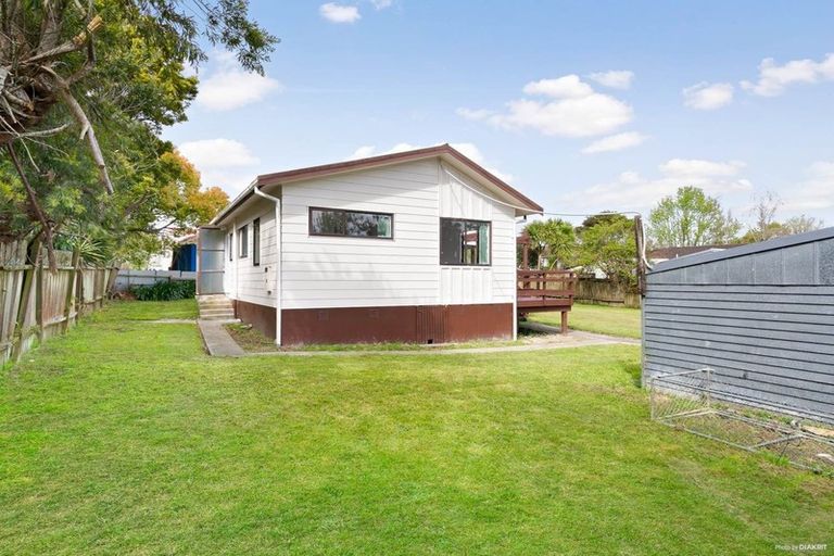 Photo of property in 33 Urlich Drive, Ranui, Auckland, 0612