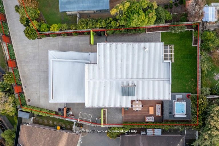 Photo of property in 21 Metzenthin Close, Raumati South, Paraparaumu, 5032