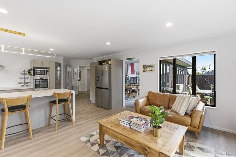 Photo of property in 90 Regent Drive, Paraparaumu Beach, Paraparaumu, 5032