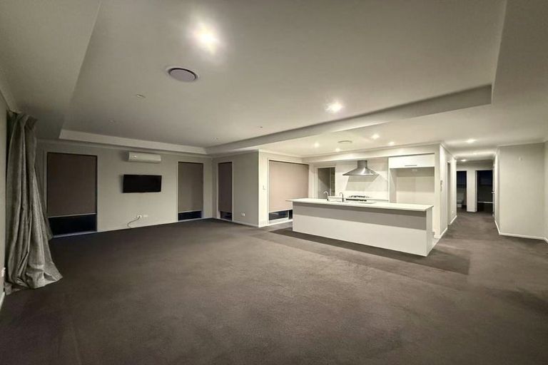 Photo of property in 98 Ridgedale Road, Silverdale, 0932