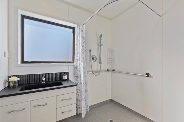 Photo of property in 2/2 Langbein Street, Stoke, Nelson, 7011