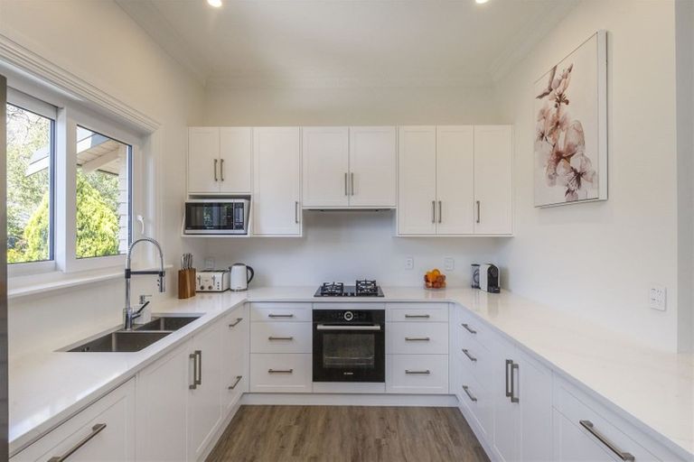 Photo of property in 32 Manson Street, Terrace End, Palmerston North, 4410