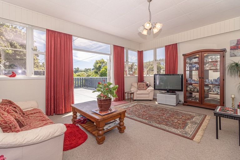 Photo of property in 15 Nikau Street, Tawhero, Whanganui, 4501