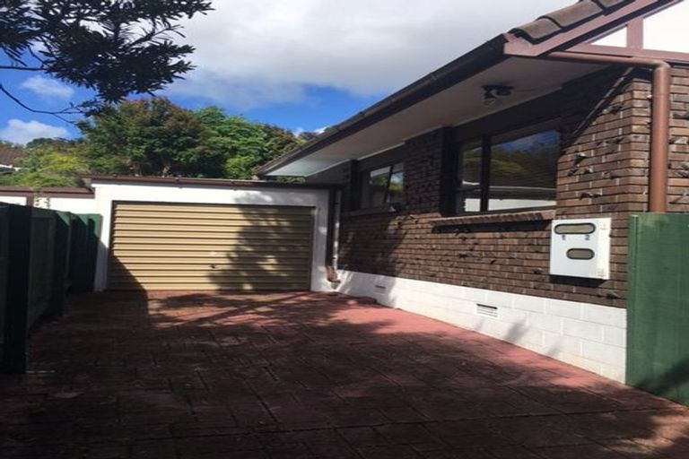 Photo of property in 1/11 Weetman Drive, Browns Bay, Auckland, 0630