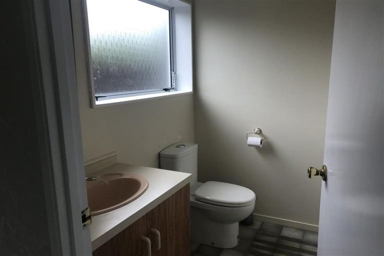 Photo of property in 185 Walter Strevens Drive, Conifer Grove, Takanini, 2112