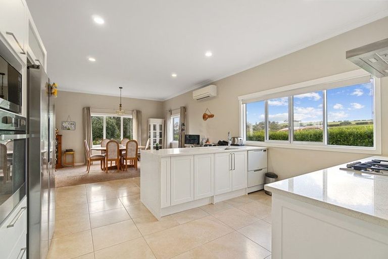 Photo of property in 444 Hillview Road, Bombay, 2675