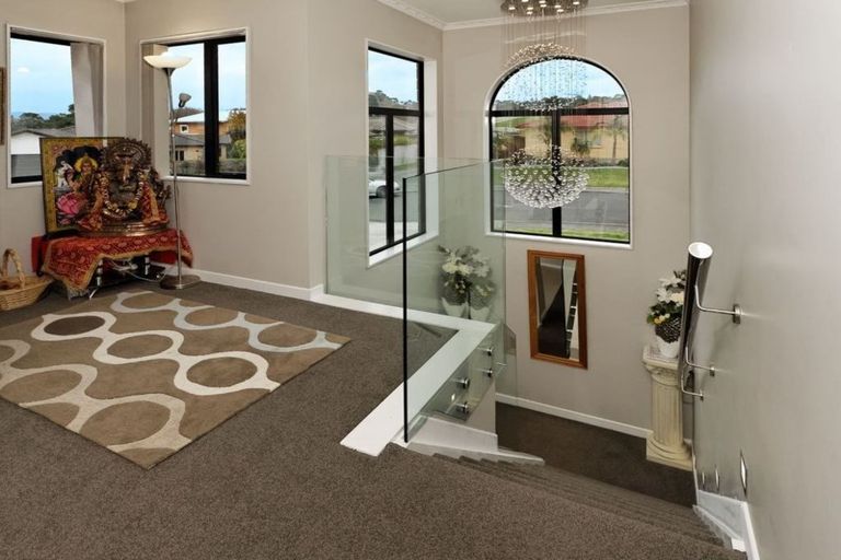 Photo of property in 14 Bradnor Meadows Drive, Swanson, Auckland, 0612