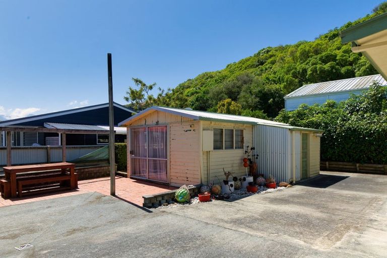 Photo of property in 36 Kotare Place, South Bay, Kaikoura, 7300