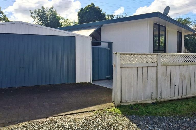 Photo of property in 1/11 Leonard Road, Mount Wellington, Auckland, 1060