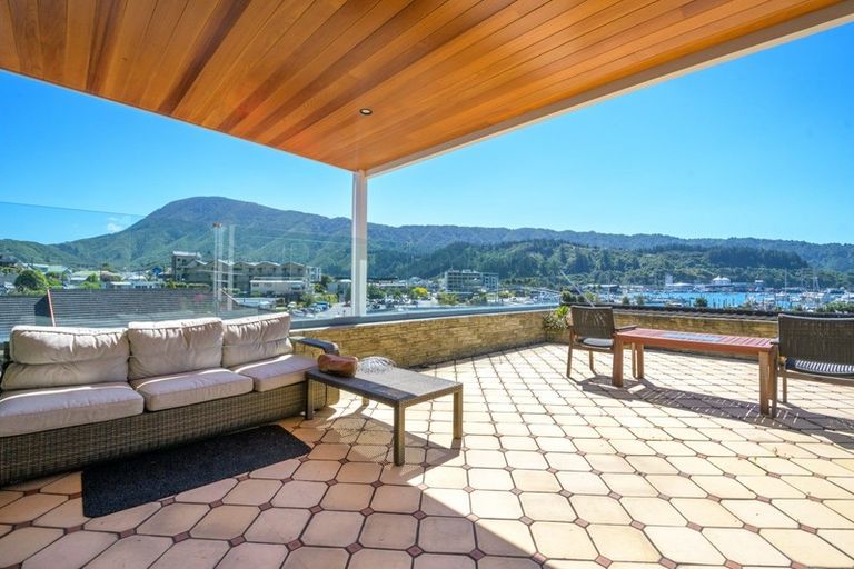 Photo of property in 41a Waikawa Road, Picton, 7220