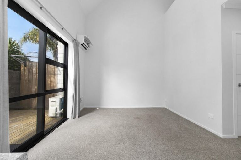 Photo of property in 2/27 Seddon Road, Frankton, Hamilton, 3204