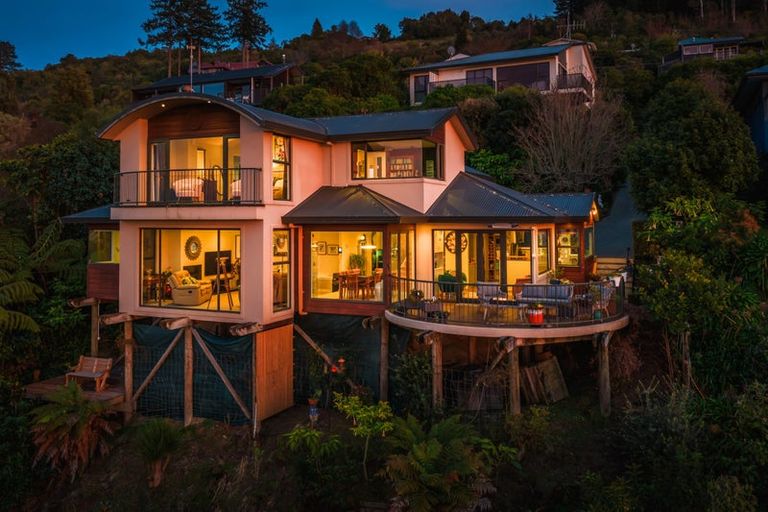 Photo of property in 2/71 Wakeman Road, Acacia Bay, Taupo, 3330