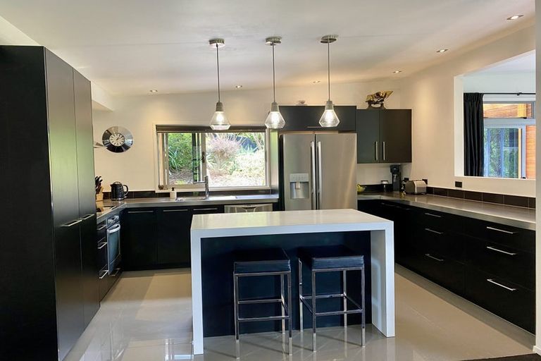 Photo of property in 295 Ngahere Park Road, Turitea, Palmerston North, 4472