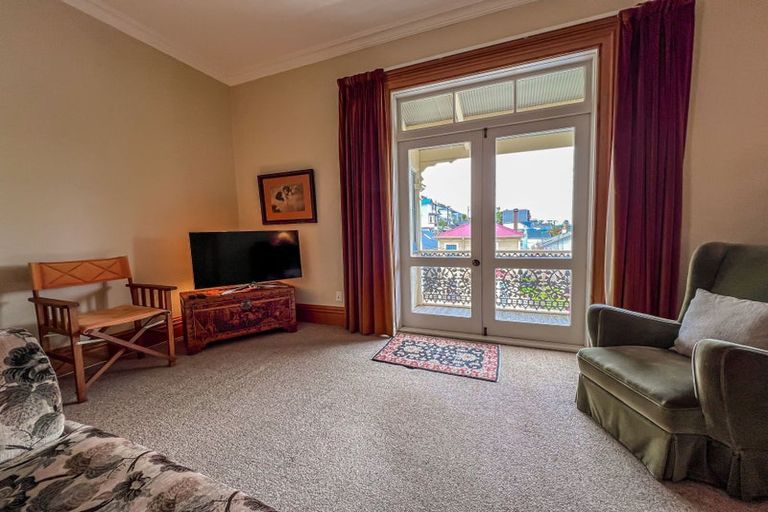 Photo of property in 11 Saint Mary Street, Thorndon, Wellington, 6011