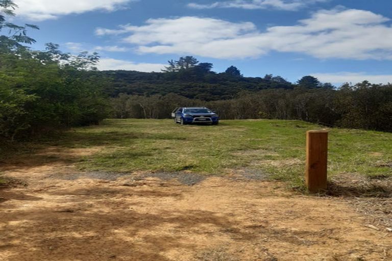 Photo of property in 73 Pipiroa Road, Ngatea, 3503