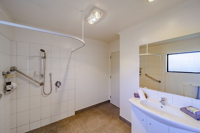 Photo of property in 200 Frimley Avenue, Frimley, Hastings, 4120