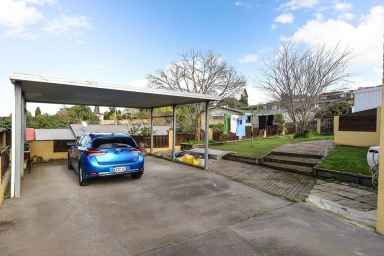 Photo of property in 11 Leonard Place, Dinsdale, Hamilton, 3204