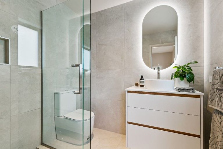 Photo of property in 365b Karori Road, Karori, Wellington, 6012